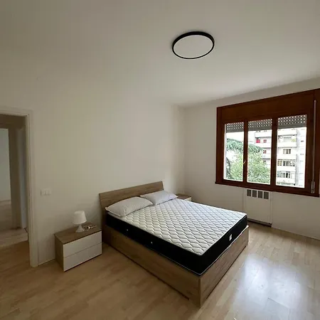 Olimpia House - Accoglienti In Posizione Strategica * レッジョ・エミリア